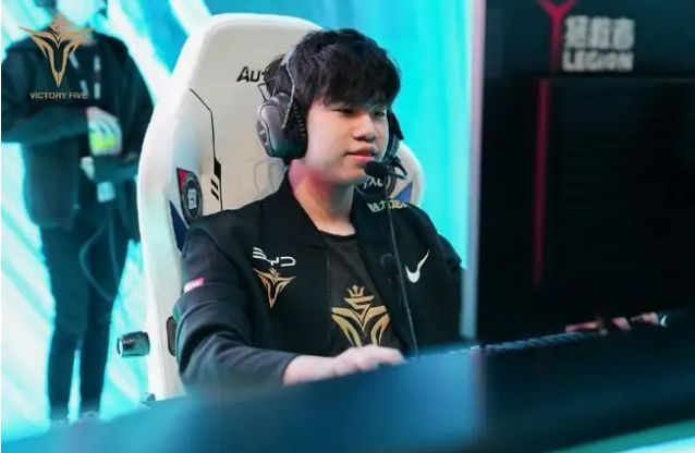 使对手防线 使对手防线